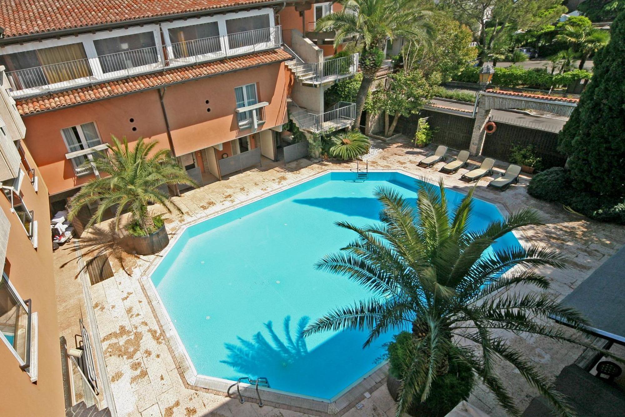 Hotel La Pauel Sirmione Exterior foto